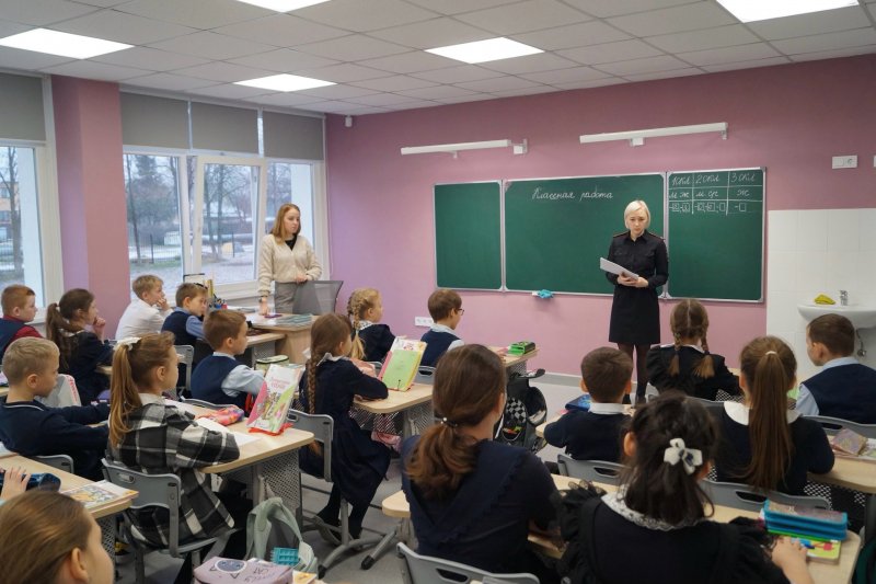 Сотрудники ОМВД России по г.о. Лотошино провели для школьников мероприятие, направленное на пропаганду здорового образа жизни